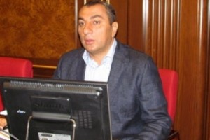Սամվել Ալեքսանյանը գործարար Սիլվա Համբարձումյանին «թույլ է տալիս» 
շաքարավազ ներկրել