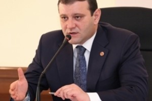Տարոն Մարգարյանը հանձնարարել է բացառել դպրոցներում դրամահավաքությունը