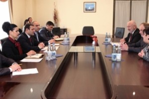 Քաղաքապետը հանդիպել  է Կարմիր խաչի արտաքին կապերի տնօրենին