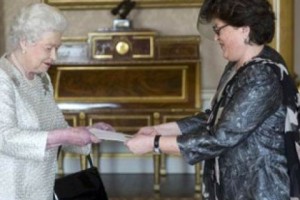 RA Ambassador Presents Credentials to Queen Elizabeth II