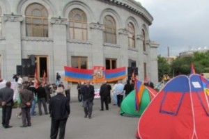 В ловушке частной или общественной сделки?