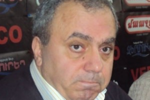 «Հրապարակ». Փաստաբանը դատի է տվել Հրանտ Բագրատյանին