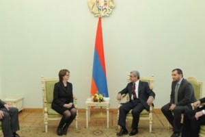 Մեծ Բրիտանիայի դեսպանները հանձնել են հավատարմագրերը
