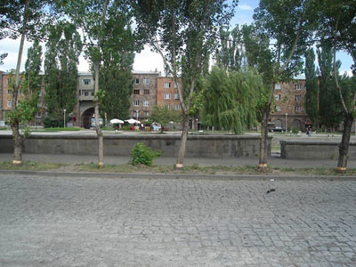 01_08-Gyumri2